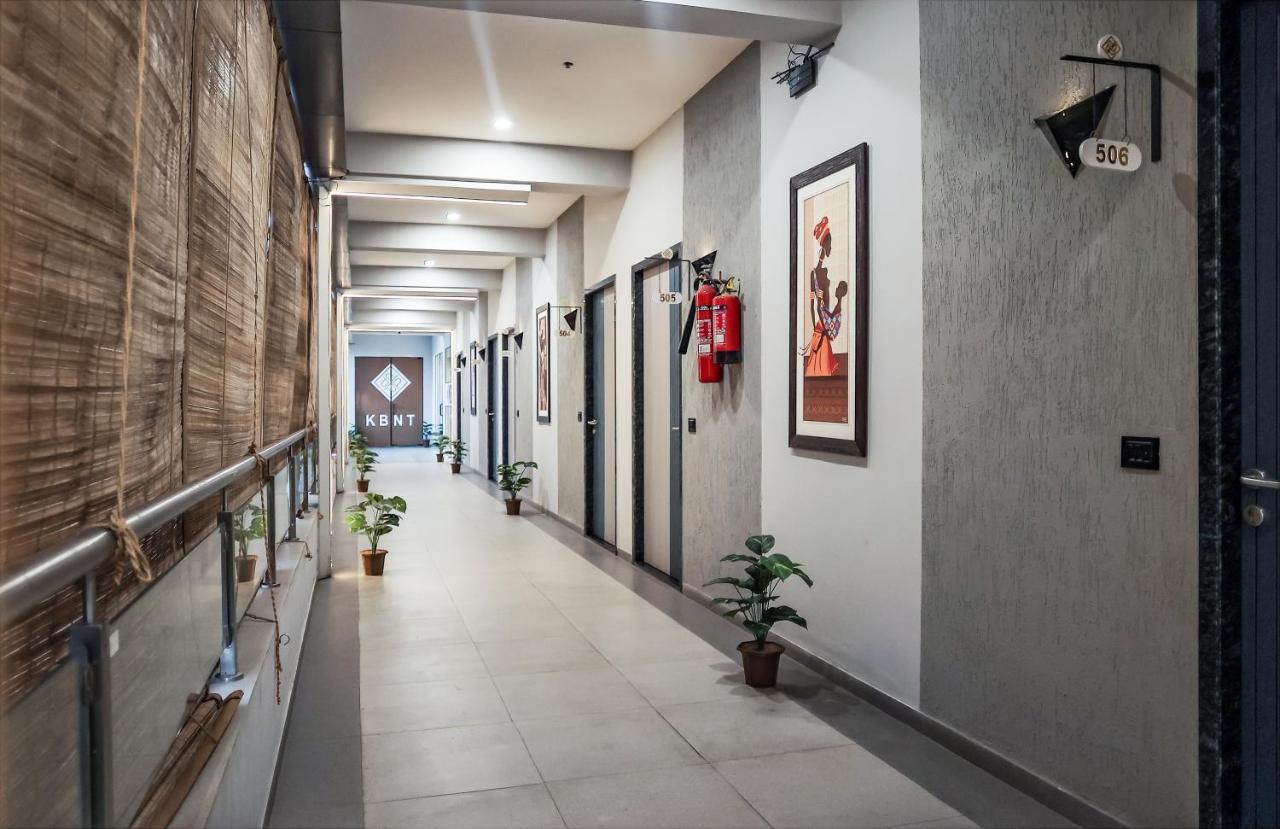 Hotel The Parker Inn By Kbnt Group سورات المظهر الخارجي الصورة