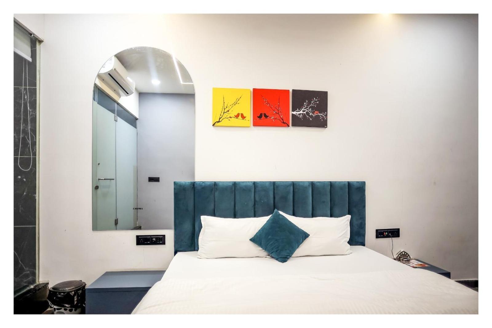 Hotel The Parker Inn By Kbnt Group سورات المظهر الخارجي الصورة